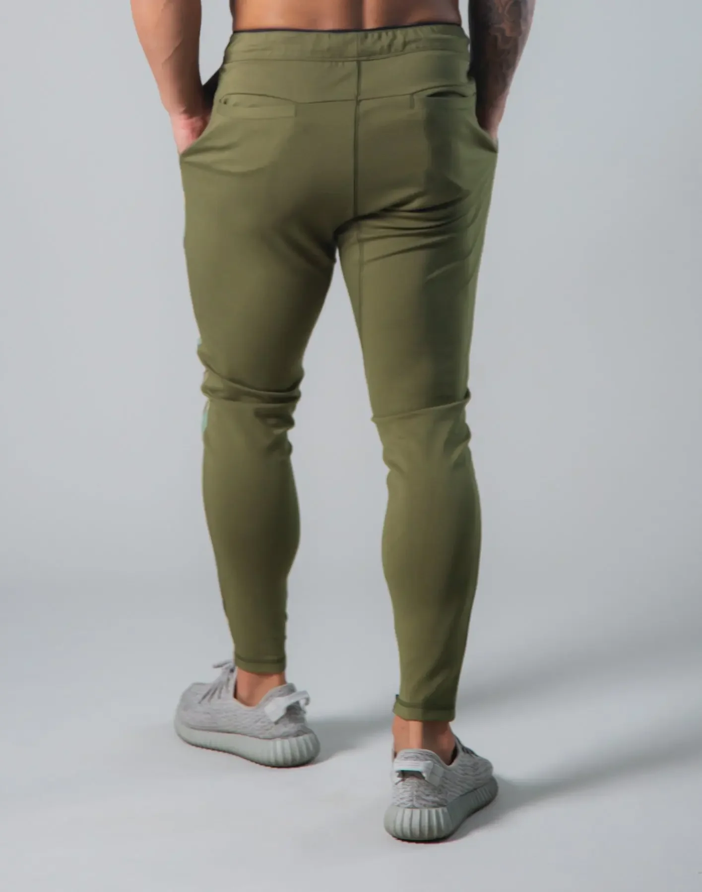 Pantalones deportivos culturista ofrecidopor Alupa - Imagen 32