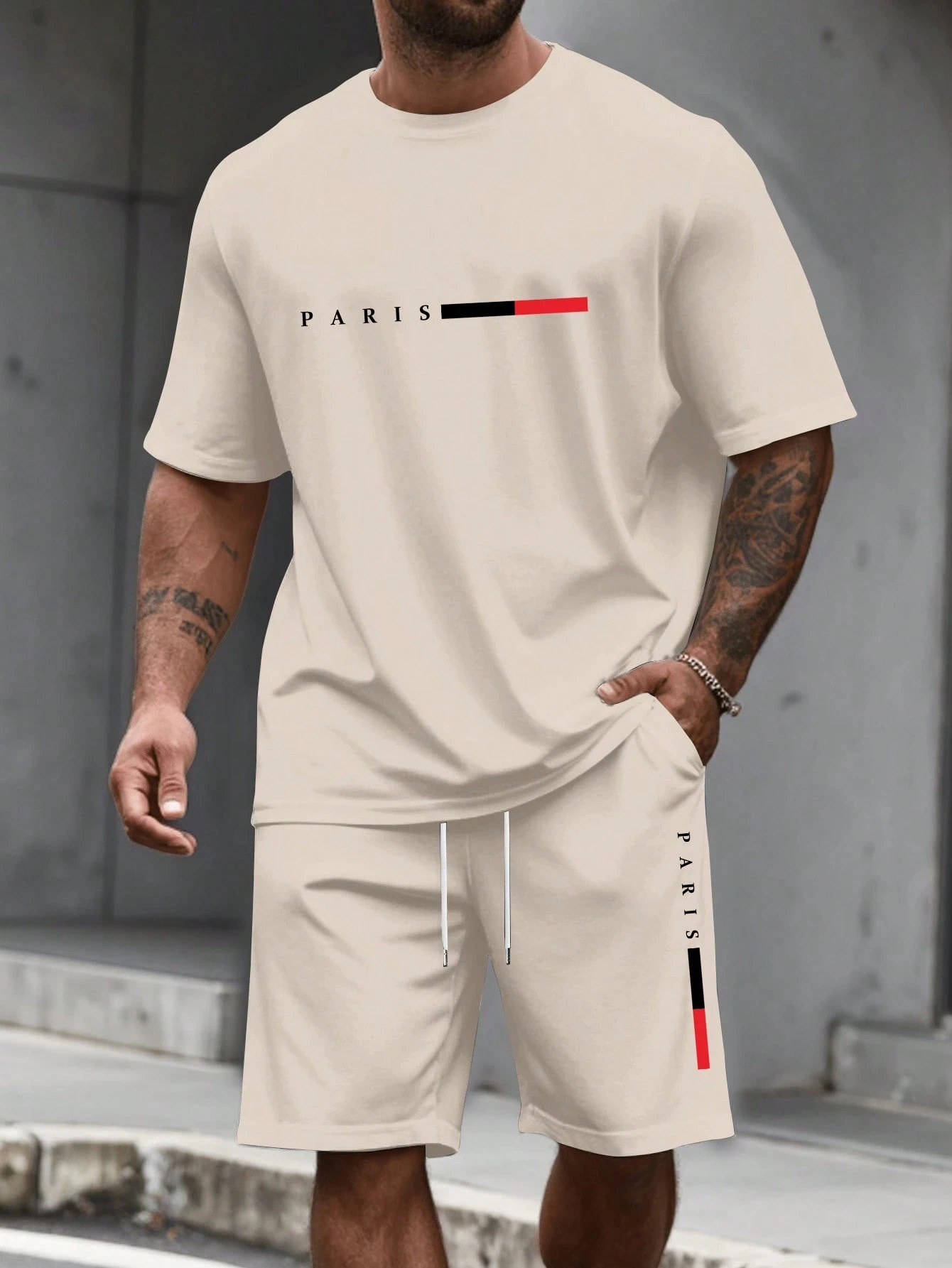 Camiseta y shorts de cuello redondo, cómodos y transpirables, con estampado de letras y estampado urbano para hombre. - Imagen 14