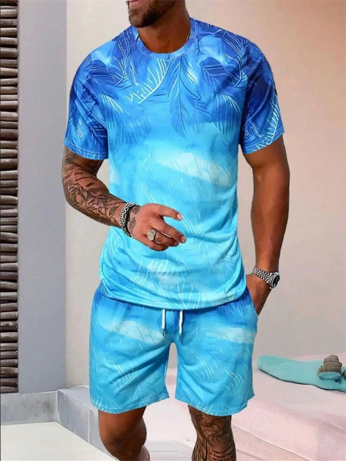 Camiseta y shorts de cuello redondo, cómodos y transpirables, con estampado de letras y estampado urbano para hombre. - Imagen 5