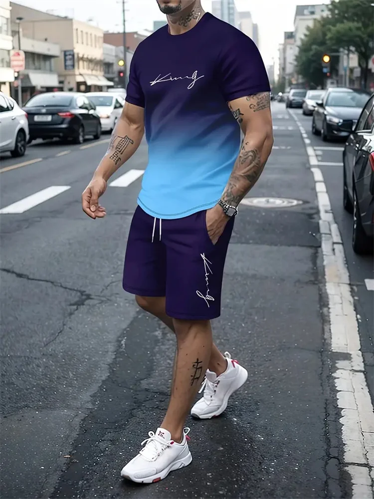 Camiseta y shorts de cuello redondo, cómodos y transpirables, con estampado de letras y estampado urbano para hombre. - Imagen 12