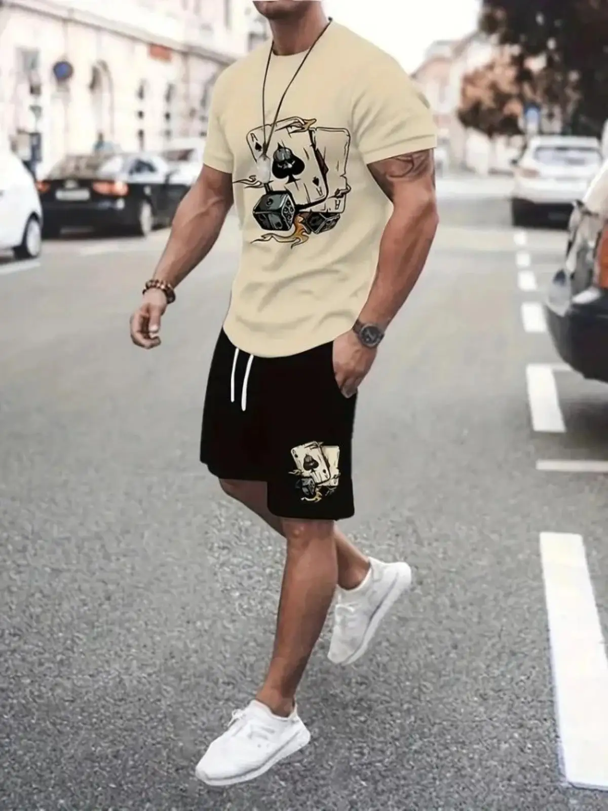 Camiseta y shorts de cuello redondo, cómodos y transpirables, con estampado de letras y estampado urbano para hombre. - Imagen 8